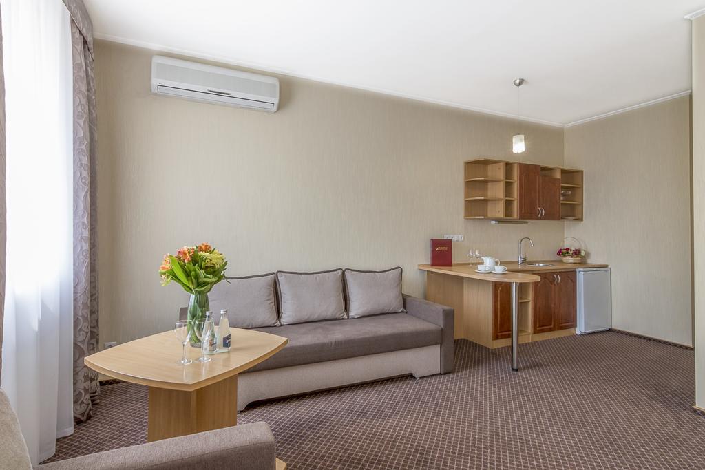 Mariot Medical Center Hotel Truskavec' Esterno foto