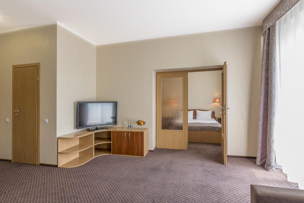 Mariot Medical Center Hotel Truskavec' Esterno foto