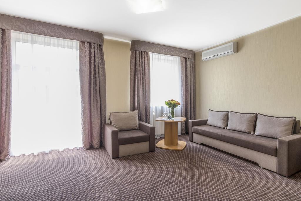 Mariot Medical Center Hotel Truskavec' Esterno foto