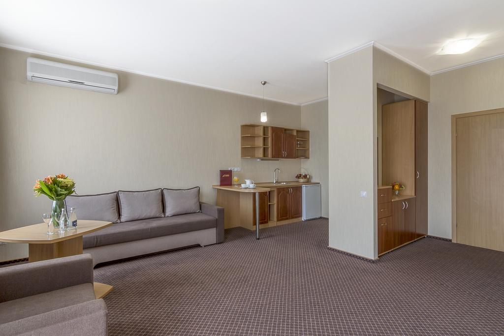 Mariot Medical Center Hotel Truskavec' Esterno foto
