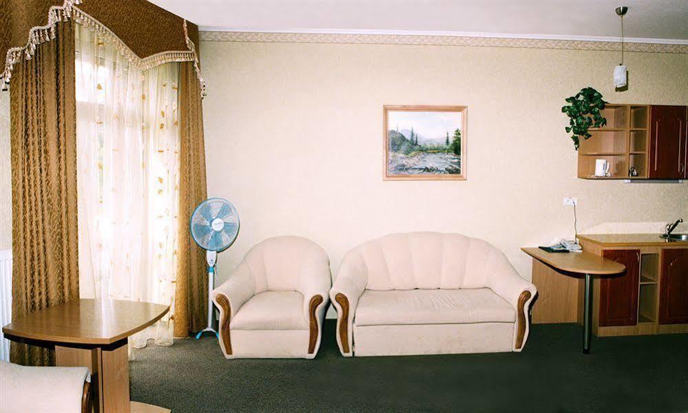 Mariot Medical Center Hotel Truskavec' Esterno foto